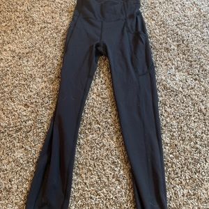 Lululemon black pocket leggings